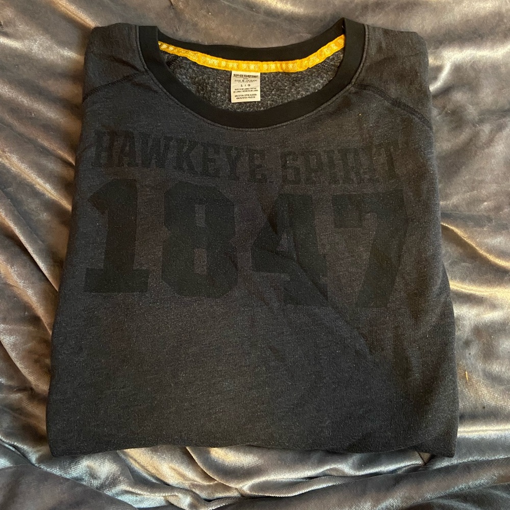 PINK / VS IOWA HAWKEYE SWEATSHIRT